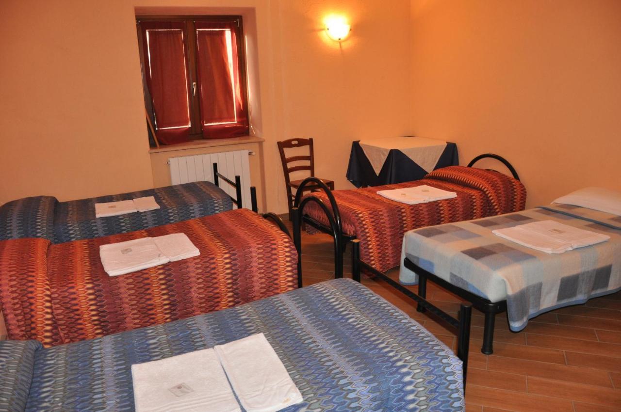 Locanda Dl'Angel Villar San Costanzo Pokój zdjęcie
