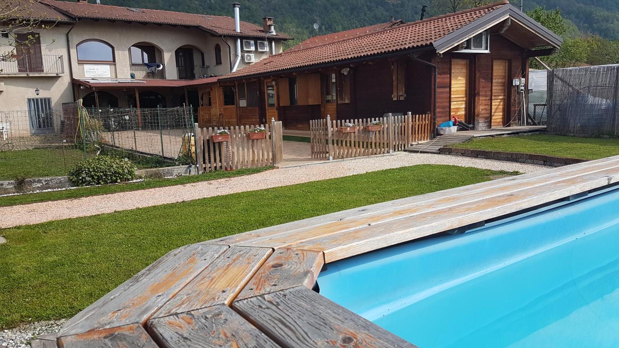 Locanda Dl'Angel Villar San Costanzo Zewnętrze zdjęcie